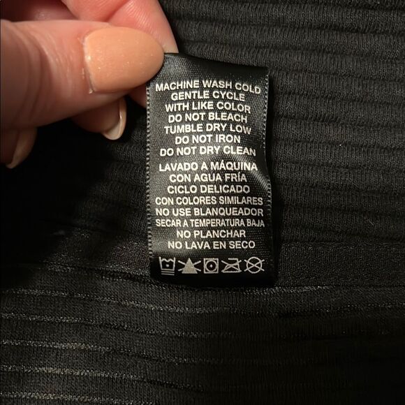 Black Hooded Zip-Up Jacket - Picture 5 of 6